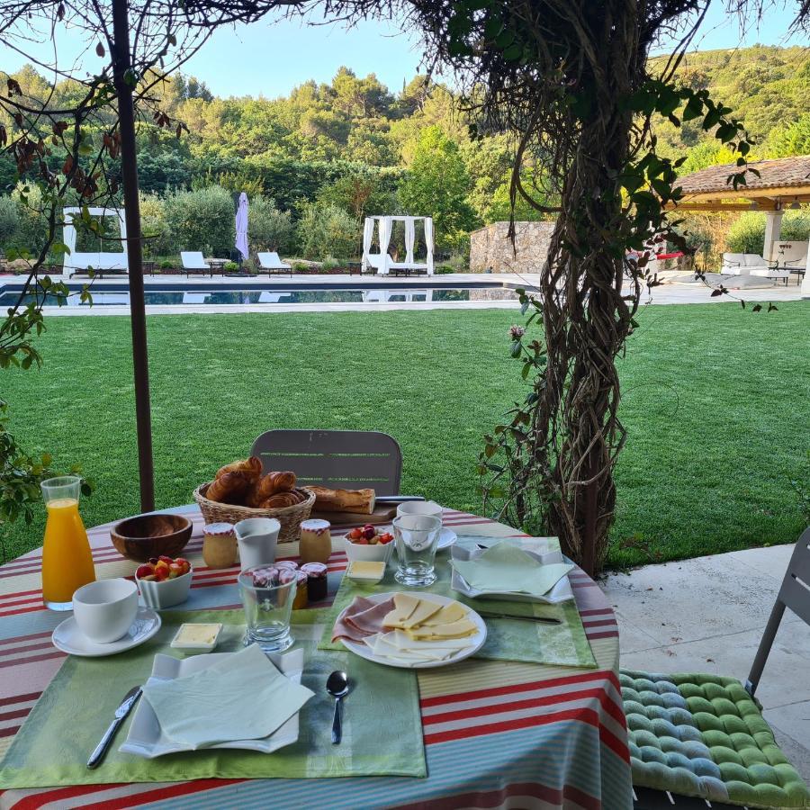 Mas De Lure Hotel Салон дьо Прованс Екстериор снимка